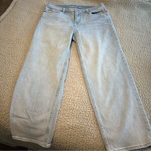 Old Navy Women's Light Wash Boyfriend Jeans